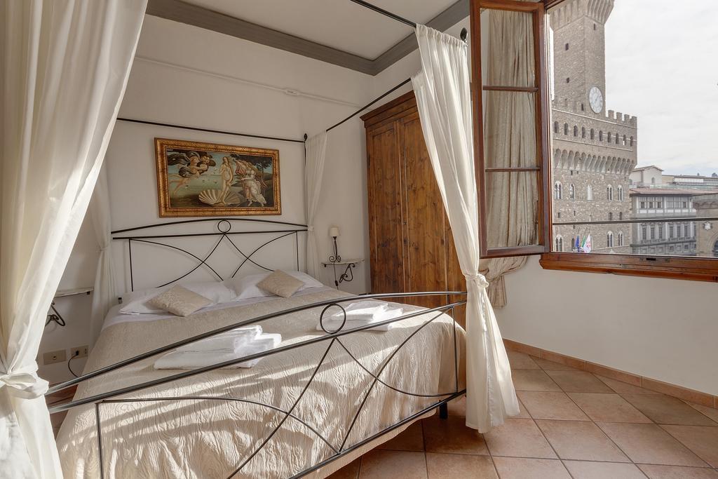Signoria Apartment With A View Флоренция Стая снимка