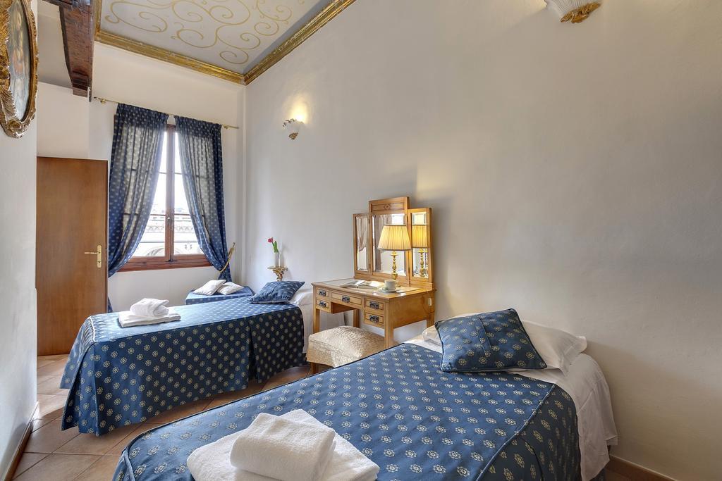 Signoria Apartment With A View Флоренция Стая снимка